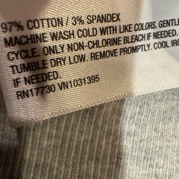 Universal Thread Gray Ribbed Crop Top - Picture 7 of 7